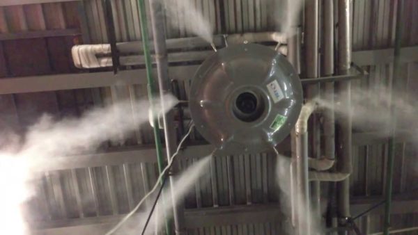 Aire saludable en edificios industriales: Evaluando las ventajas de humidificadores y ionizadores ambientales